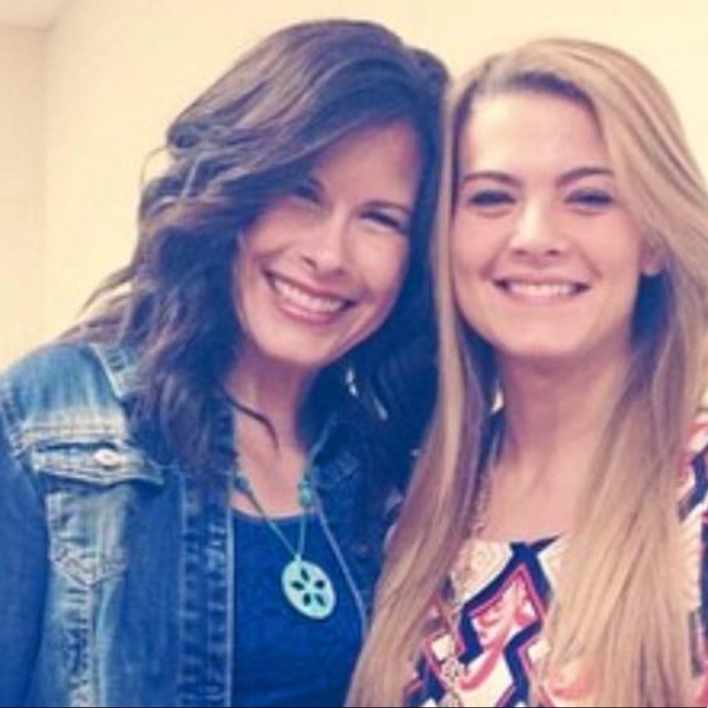 Meet your Posher, Cynthia